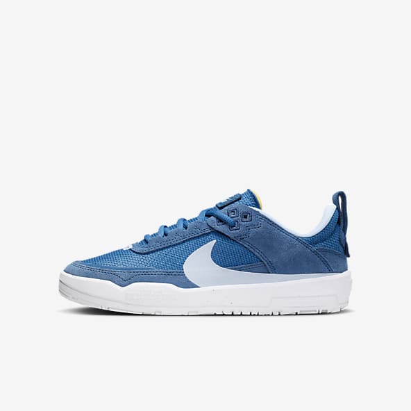Kids Skate Shoes. Nike